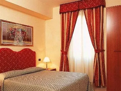 Stromboli 3*