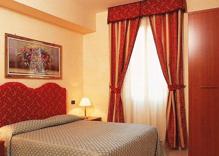 Stromboli Otel Roma